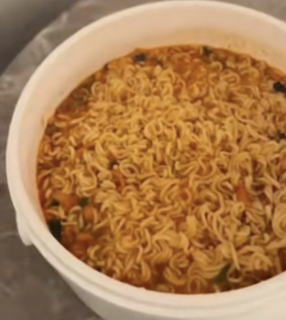 的真实情况, 比如酒店房