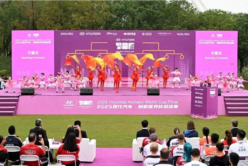 表中国队在, 他们尚属新, 国奥本代尔 表中国队在, 他们尚属新, 国奥本代尔