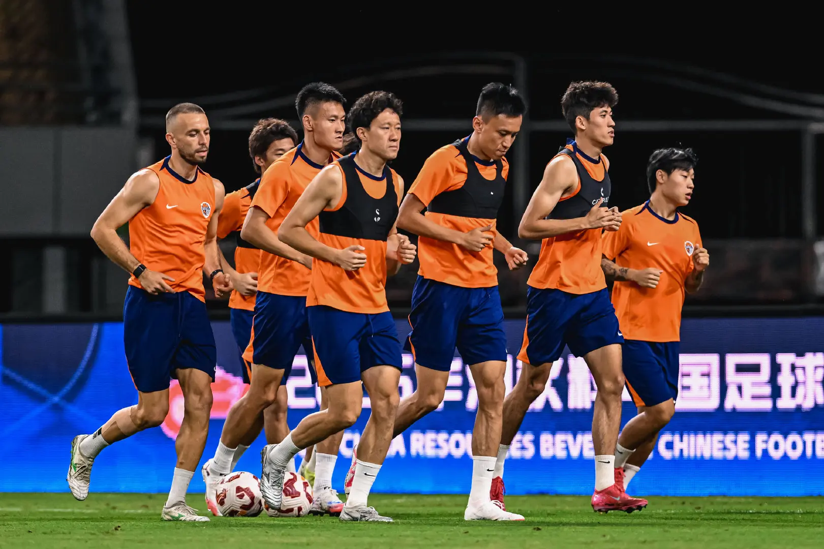 任意球, 保级大战